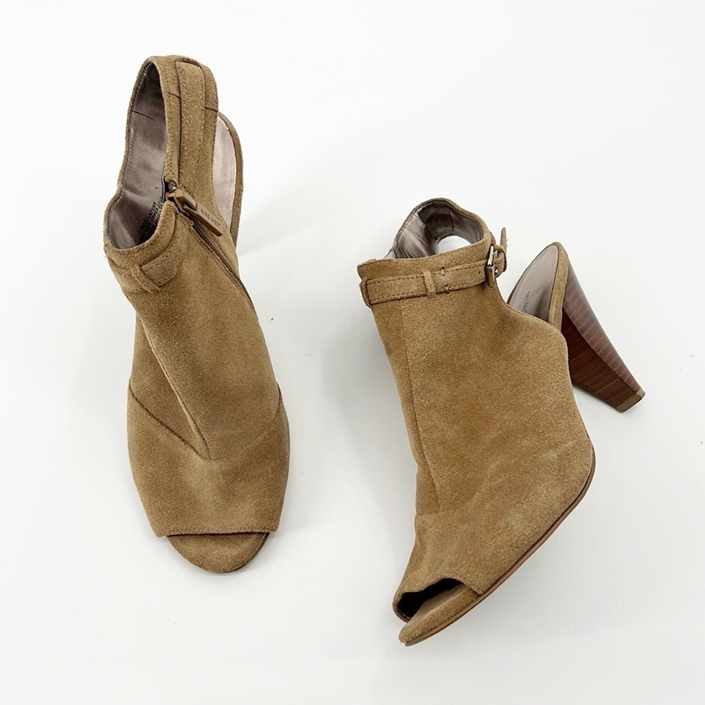Nine West See You Later Suede Peep Toe Heeled Shootie Size 9 Bootie - Picture 13 of 13